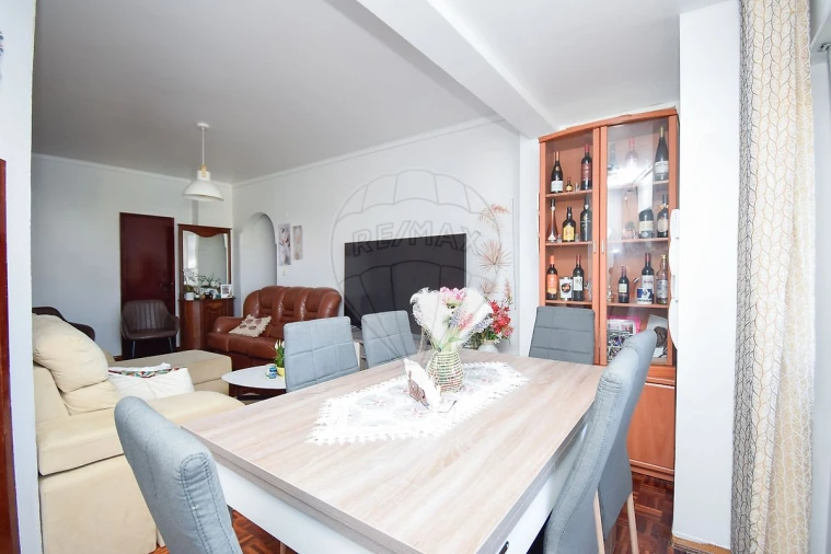 Apartamento T3 para Venda em Cacém e São Marcos Foto 17