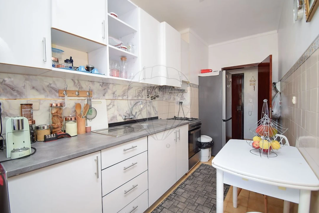 Apartamento T3 para Venda em Cacém e São Marcos Foto 22