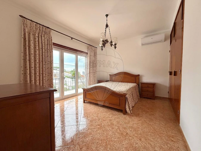 Apartamento T2 para Arrendamento em Turcifal Foto 2