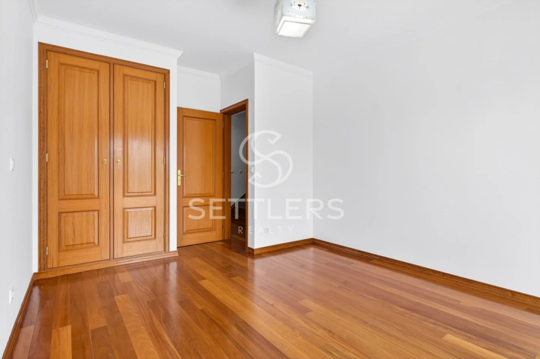 Moradia T5 para Venda em Cascais e Estoril Foto 20