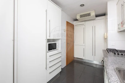 Apartamento T2 para Arrendamento em Parque das Nações