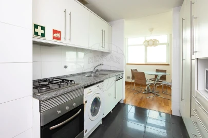 Apartamento T2 para Arrendamento em Parque das Nações