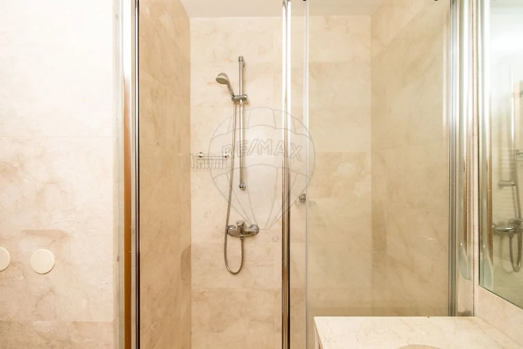 Apartamento T2 para Arrendamento em Parque das Nações Foto 22