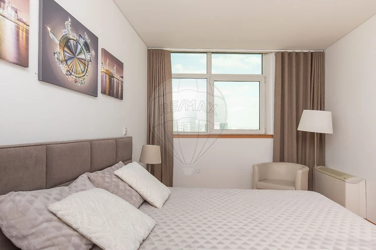 Apartamento T2 para Arrendamento em Parque das Nações Foto 14