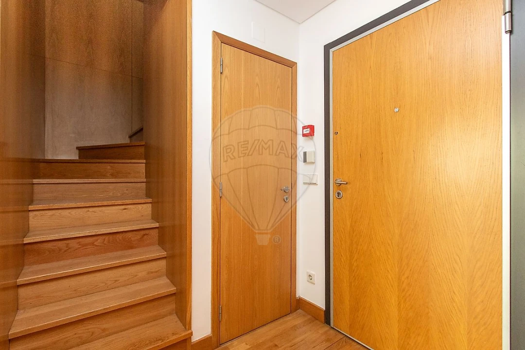 Apartamento T2 para Arrendamento em Parque das Nações Foto 29