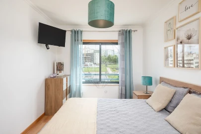 Apartamento T2 para Venda em Santo António dos Cavaleiros e Frielas