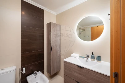 Apartamento T2 para Venda em Santo António dos Cavaleiros e Frielas