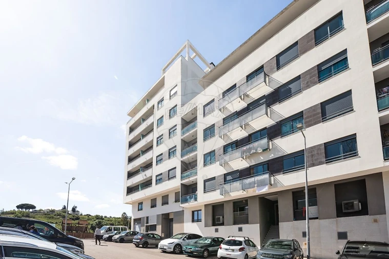 Apartamento T2 para Venda em Santo António dos Cavaleiros e Frielas Foto 30