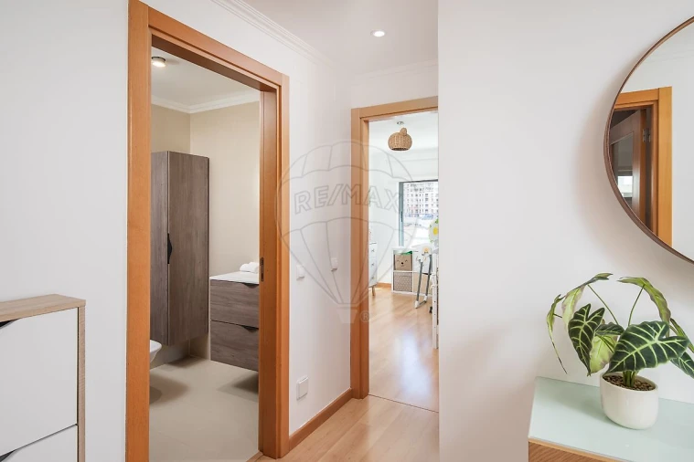 Apartamento T2 para Venda em Santo António dos Cavaleiros e Frielas Foto 35