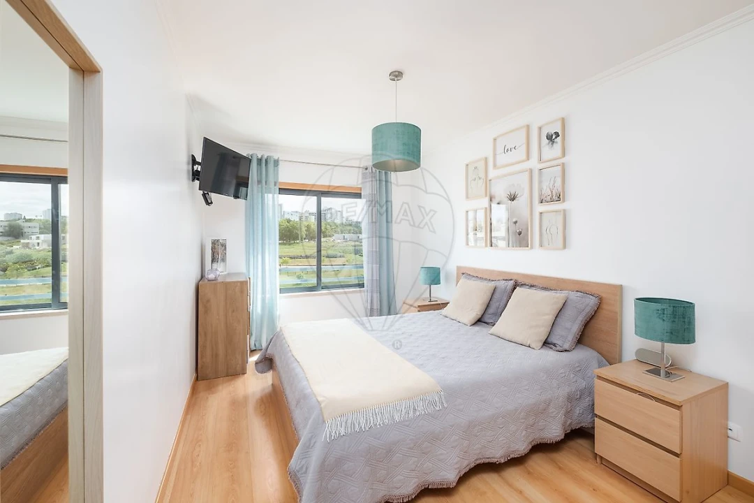 Apartamento T2 para Venda em Santo António dos Cavaleiros e Frielas Foto 25