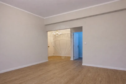 Apartamento T2 para Venda em Santa Maria, São Pedro e Matacães