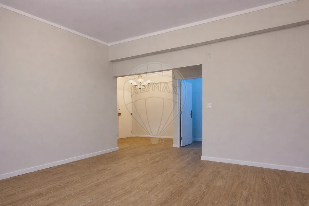 Apartamento T2 para Venda em Santa Maria, São Pedro e Matacães Foto 6