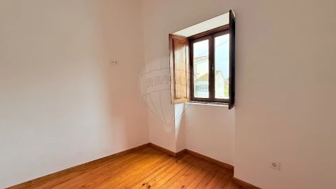 Moradia T3 para Venda em Fermentelos