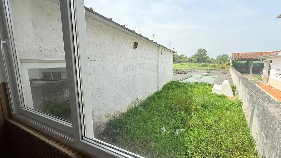 Moradia T3 para Venda em Fermentelos Foto 7