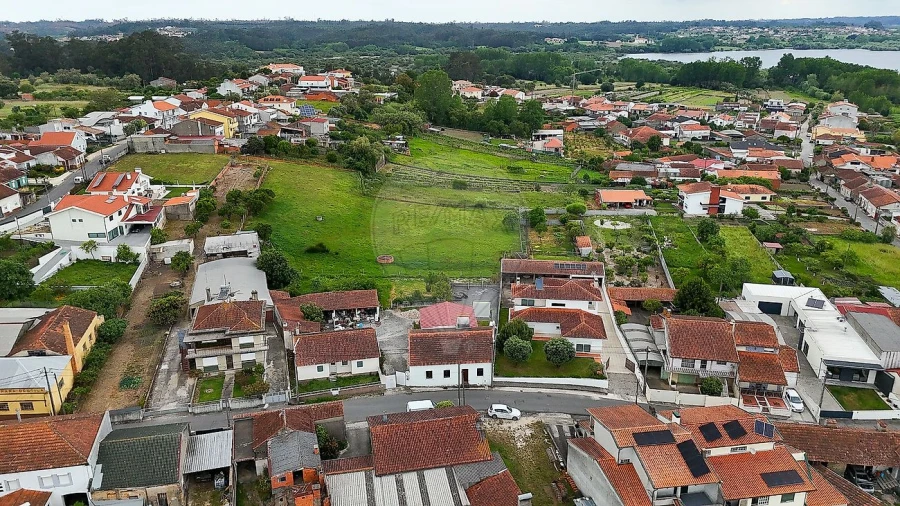 Moradia T3 para Venda em Fermentelos Foto 16