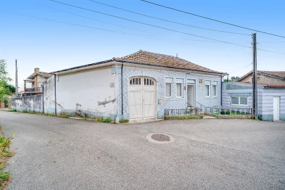 Moradia T2 para Venda em Alquerubim