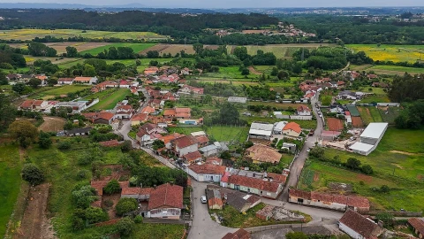 Moradia T2 para Venda em Alquerubim