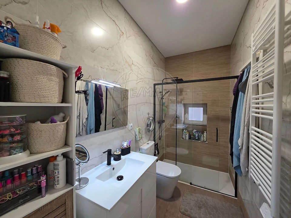 Moradia T2 para Venda em Alquerubim Foto 6