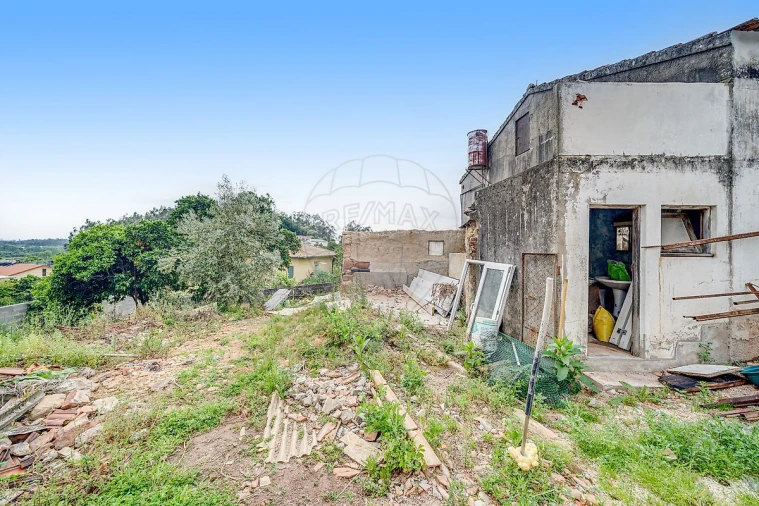 Moradia T2 para Venda em Alquerubim Foto 18