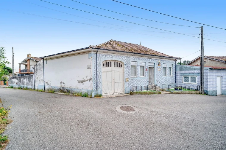 Moradia T2 para Venda em Alquerubim Foto 6
