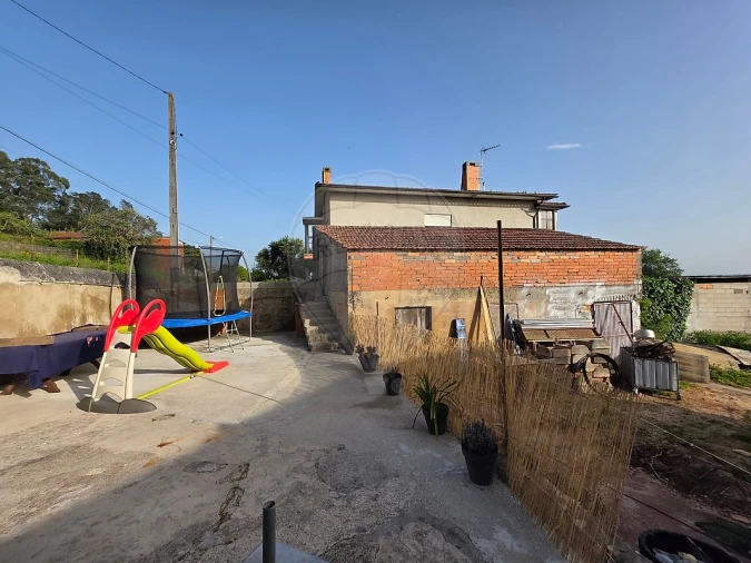 Moradia T2 para Venda em Alquerubim Foto 12