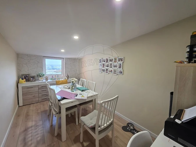 Moradia T2 para Venda em Alquerubim Foto 2