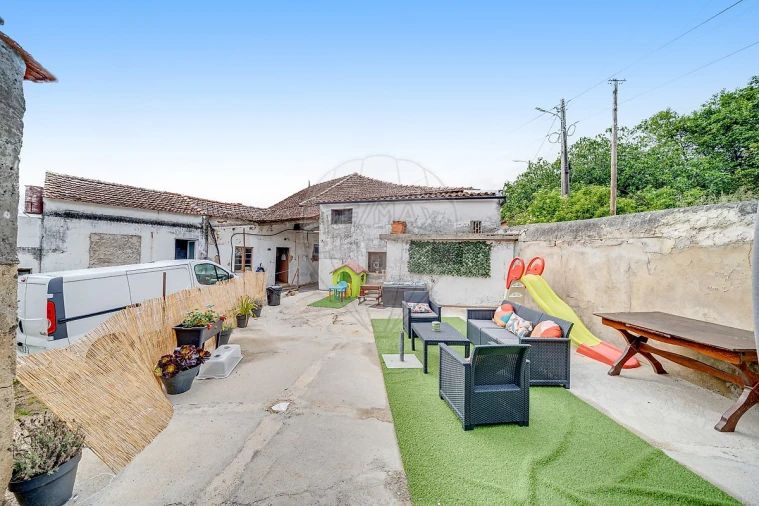 Moradia T2 para Venda em Alquerubim Foto 22