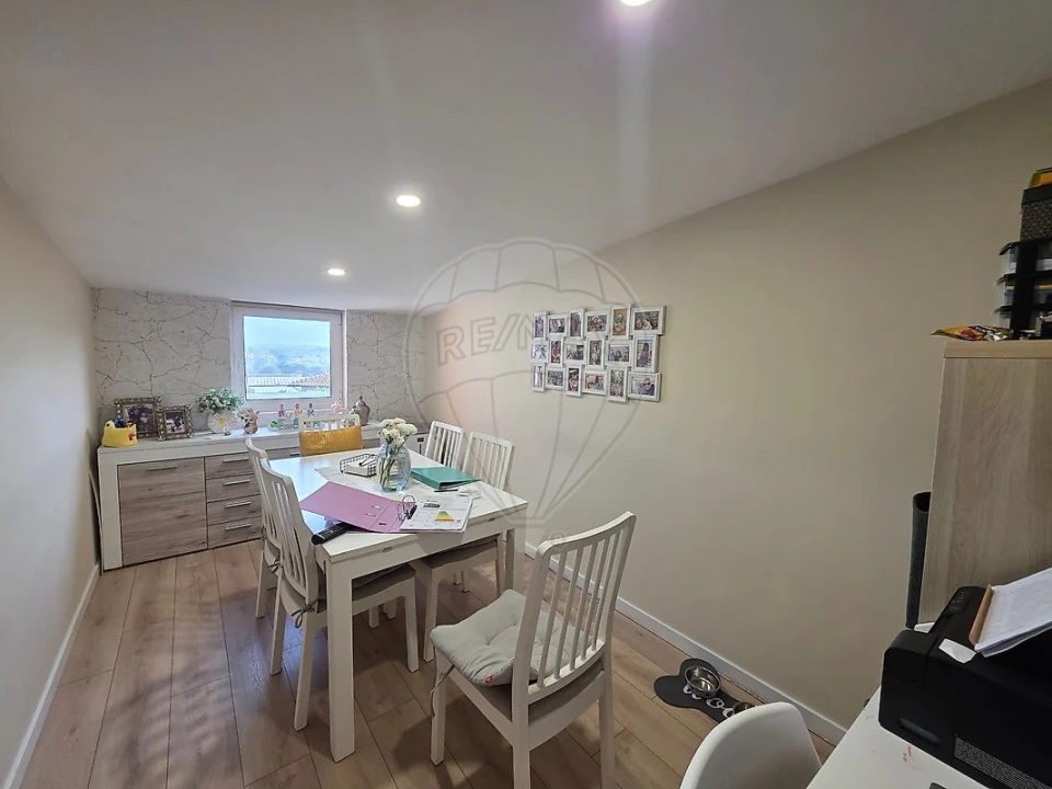 Moradia T2 para Venda em Alquerubim Foto 2