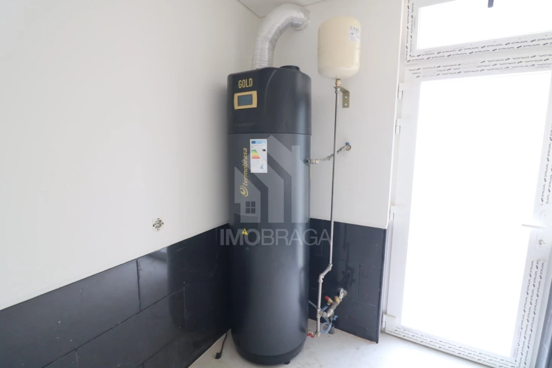 Moradia T4 para Venda em Palmeira Foto 17