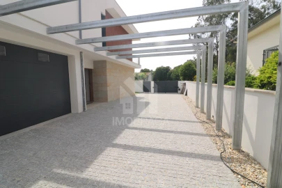 Moradia T4 para Venda em Palmeira