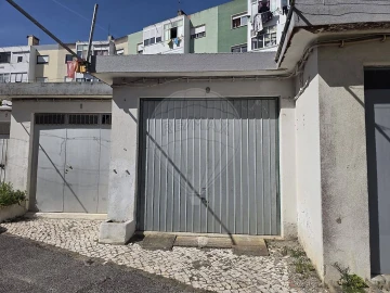 Garagem para Venda em Cacém e São Marcos
