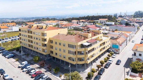 Apartamento T4 para Venda em Argoncilhe