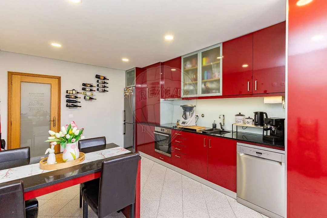 Apartamento T4 para Venda em Argoncilhe Foto 16