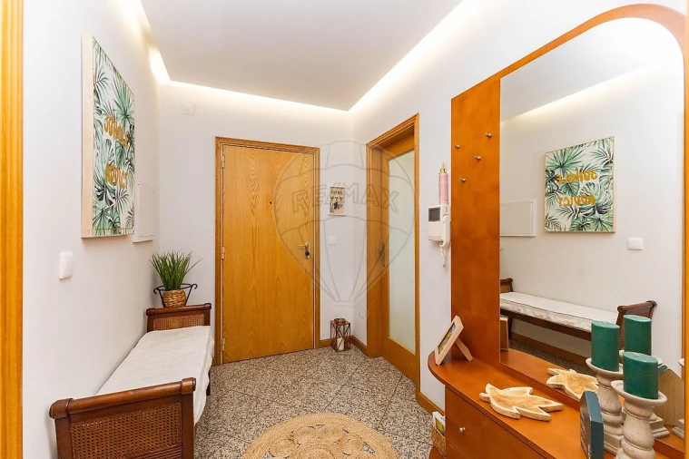 Apartamento T4 para Venda em Argoncilhe Foto 22