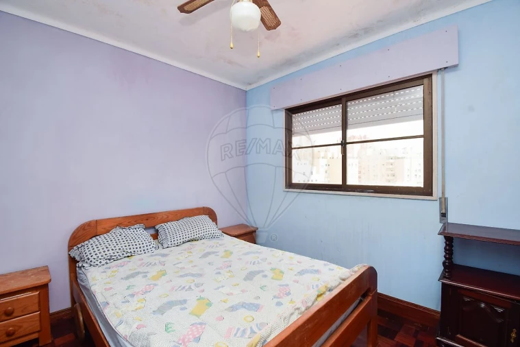 Apartamento T5 para Venda em Rio de Mouro Foto 16