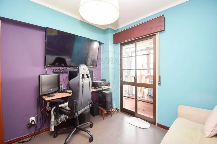 Apartamento T5 para Venda em Rio de Mouro Foto 5