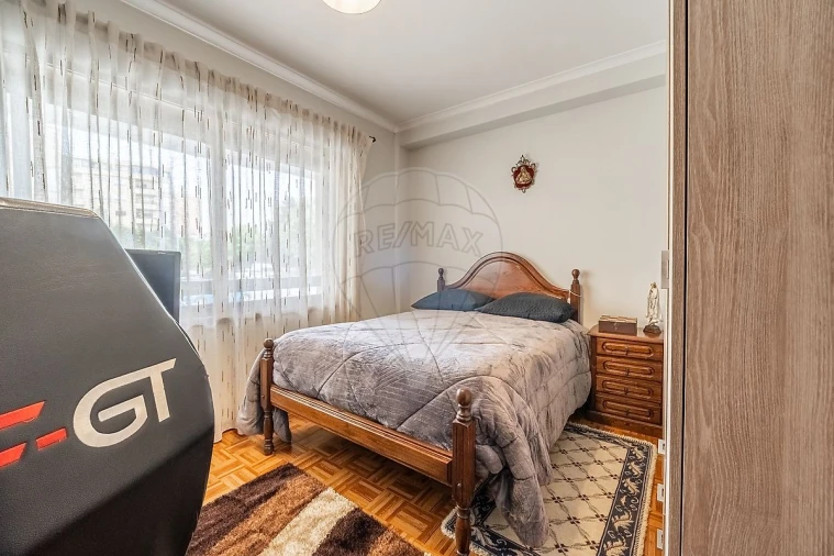 Apartamento T1 para Venda em Castêlo da Maia Foto 9