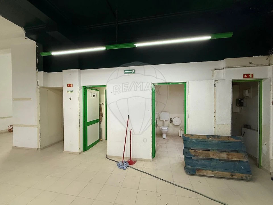 Loja para Arrendamento em Carcavelos e Parede Foto 13