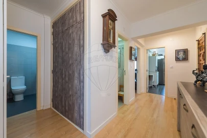 Apartamento T3 para Venda em Massamá e Monte Abraão