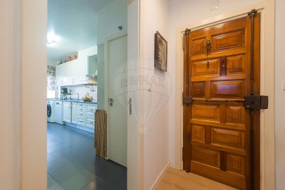 Apartamento T3 para Venda em Massamá e Monte Abraão