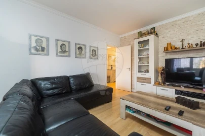 Apartamento T3 para Venda em Massamá e Monte Abraão