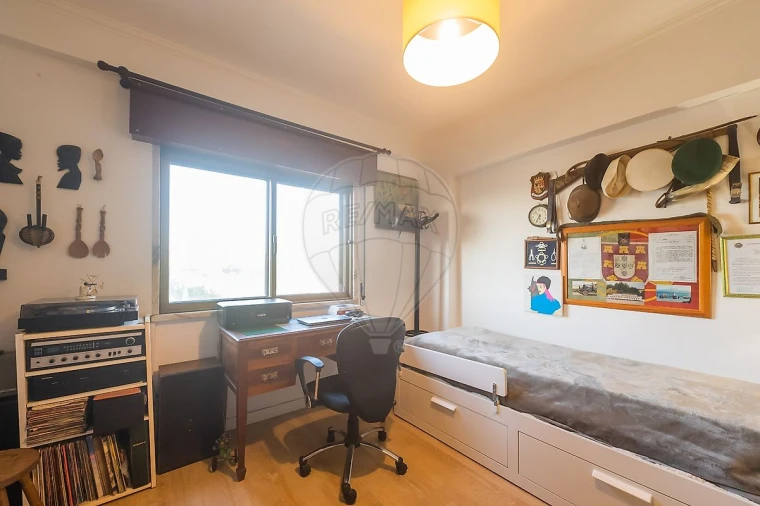 Apartamento T3 para Venda em Massamá e Monte Abraão Foto 41