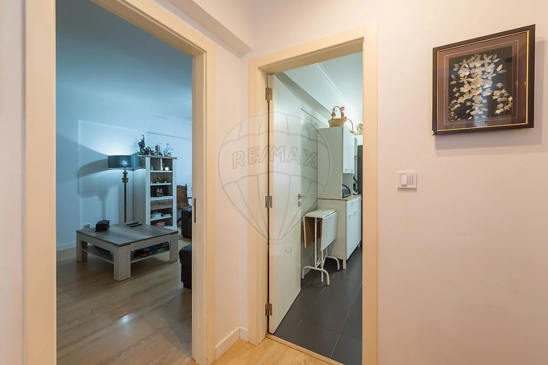 Apartamento T3 para Venda em Massamá e Monte Abraão Foto 25