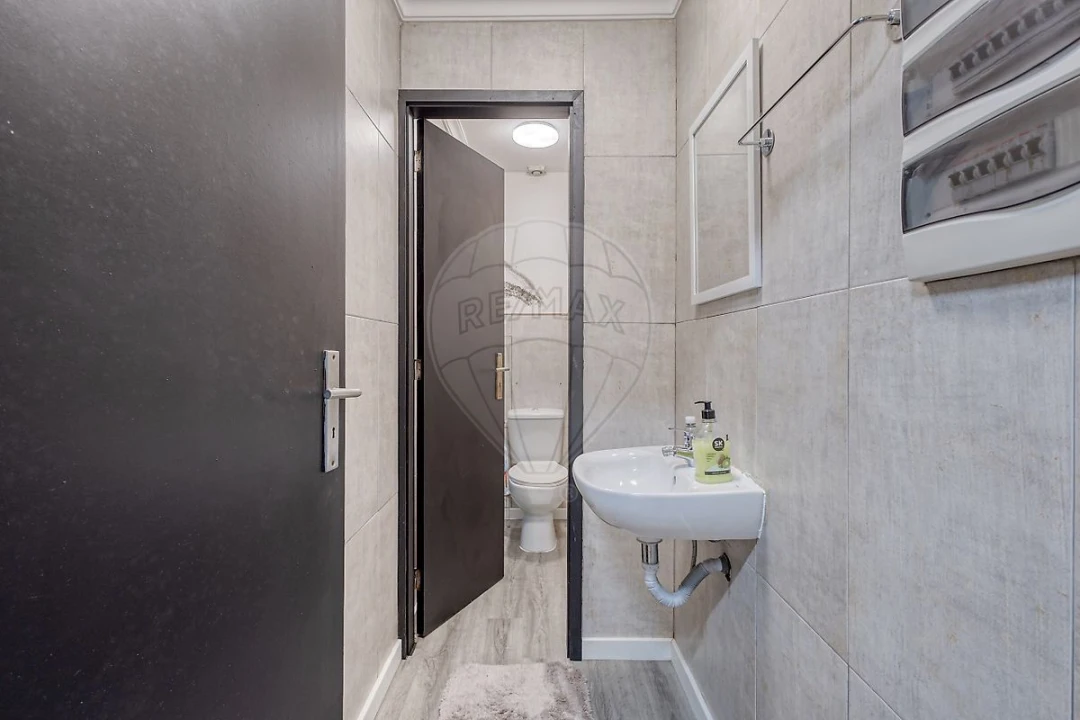 Prédio para Venda em Aldoar, Foz do Douro e Nevogilde Foto 16