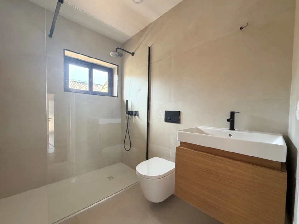 Moradia T2 para Venda em Madalena Foto 26