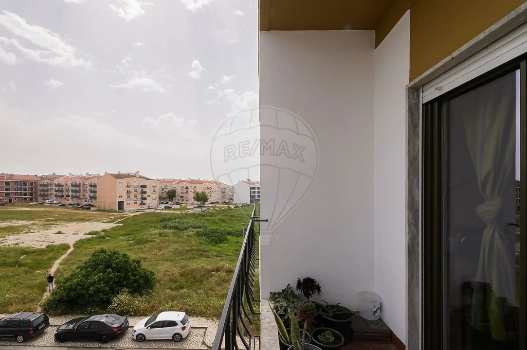 Apartamento T2 para Venda em Pinhal Novo Foto 15