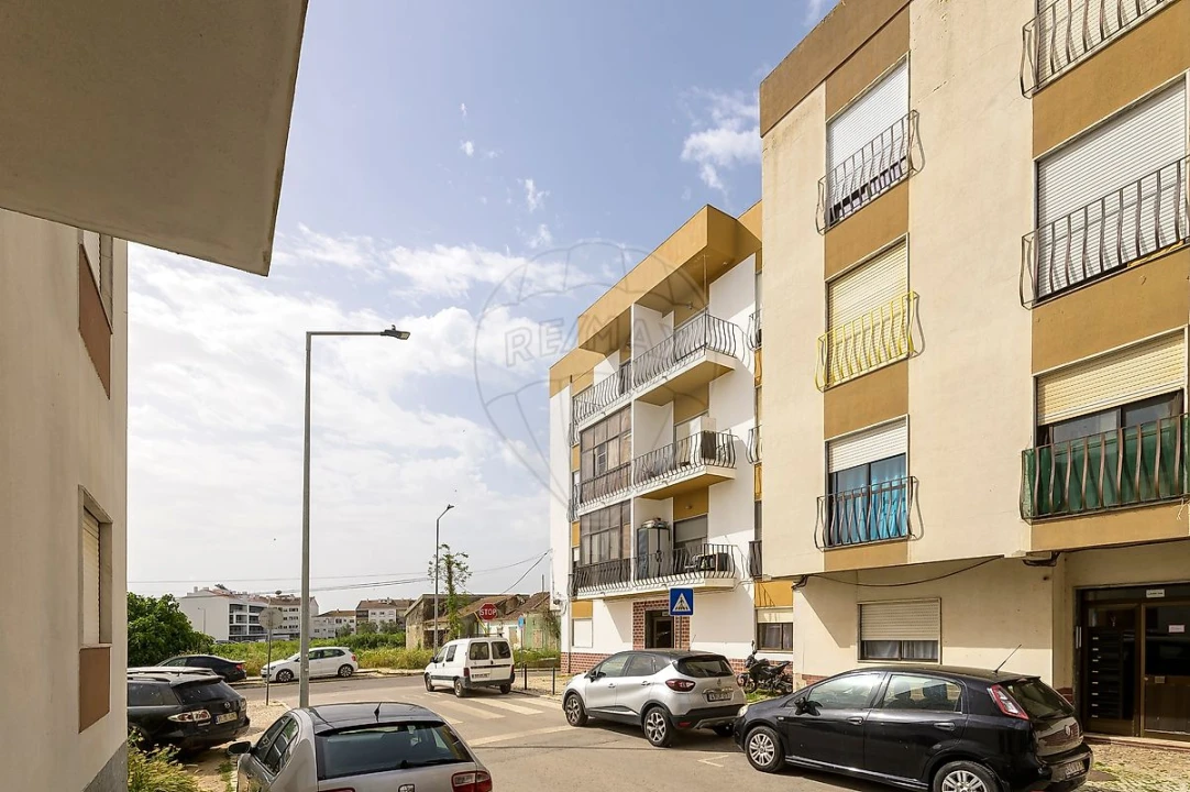 Apartamento T2 para Venda em Pinhal Novo Foto 19
