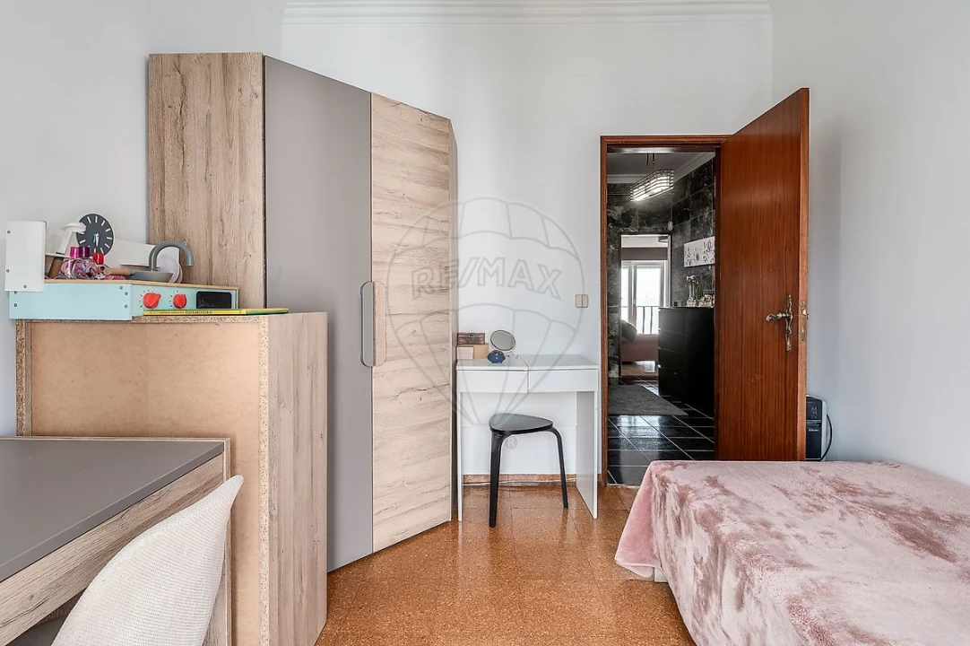 Apartamento T2 para Venda em Pinhal Novo Foto 11
