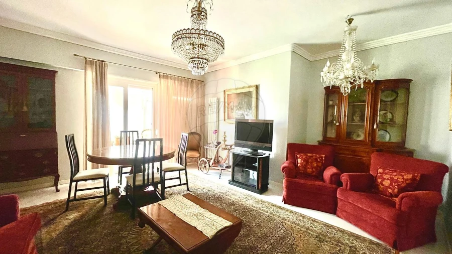 Apartamento T2 para Arrendamento em Areeiro Foto 17
