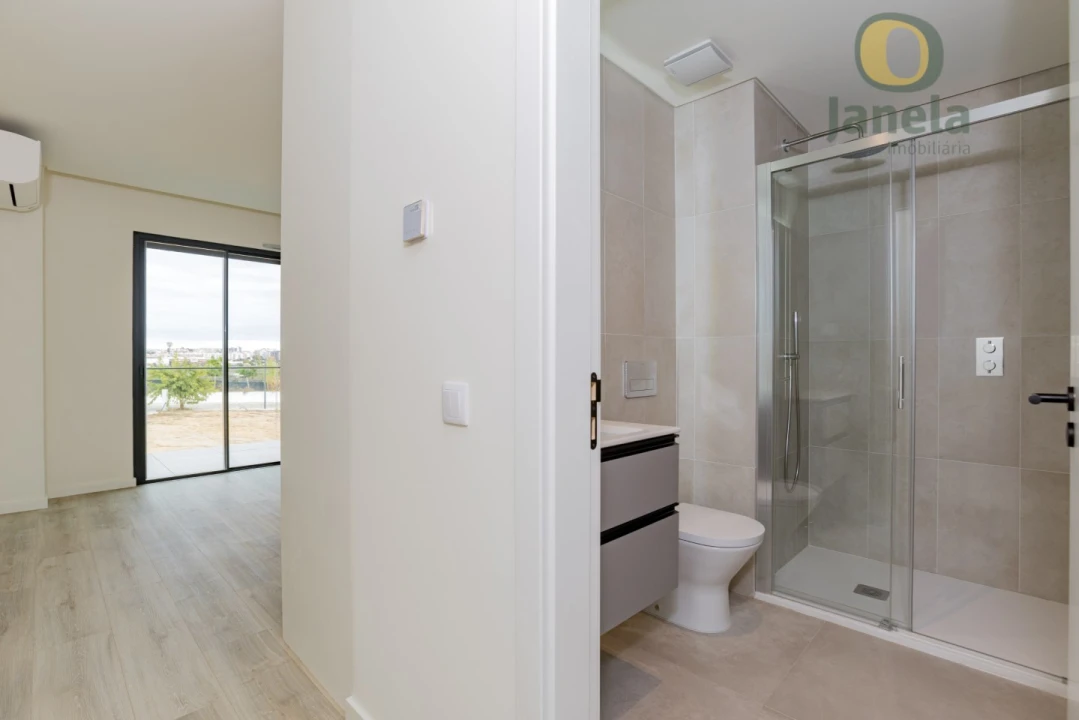 Moradia T4 para Venda em Montenegro Foto 45